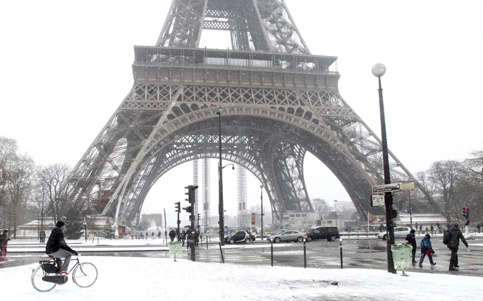 Turnul Eiffel, simbolul general cunoscut al Franţei FOTO Reuters