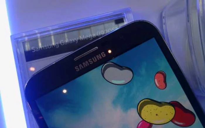 Samsung Galaxy Mega 6.3 FOTO Adevărul/Octavian Palade