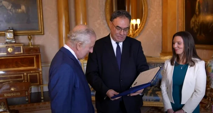 Regele Charles şi guvernatorul Băncii Angliei, captură video
