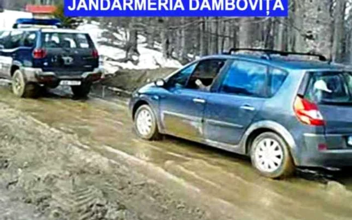 Turiştii au ajuns cu bine la destinaţie datorită jandarmilor montani