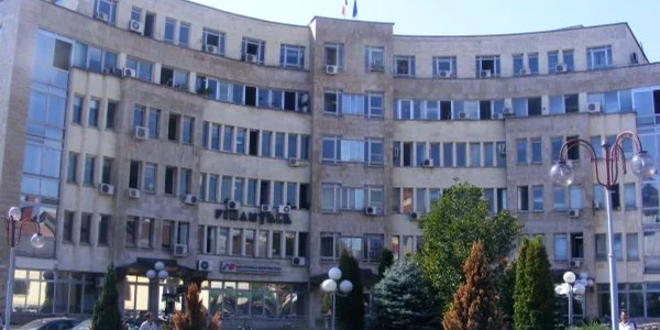 incendiu la finantele publice mehedinti FOTO Corina Macavei 