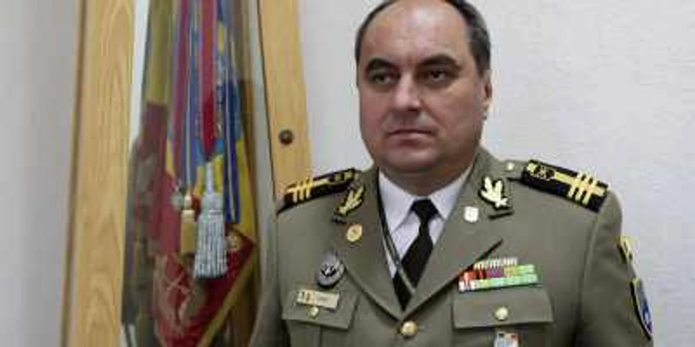 Şeful Batalionului Instrucţie Comunicaţii şi Informatică Fraţii Buzeşti Craiova.