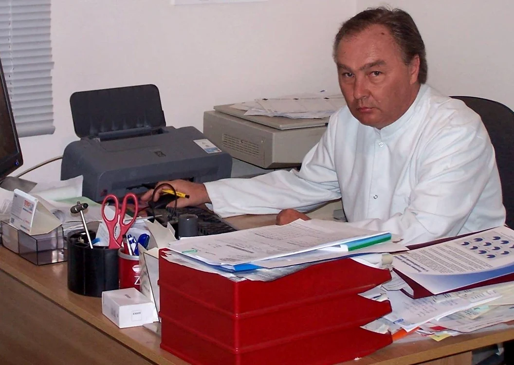 
    Dr. Cătălin Petrencic este medic de familie într-o comună din Călărași  