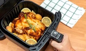 gatitul la friteuza cu aer cald polueaza cel mai putin aerul din interior, foto shutterstock jpg