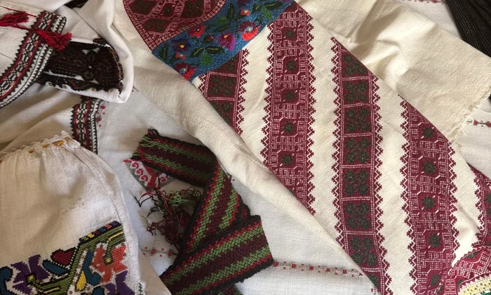 De la lada de zestre la Paris: costume și textile tradiționale românești, în capitala Franței