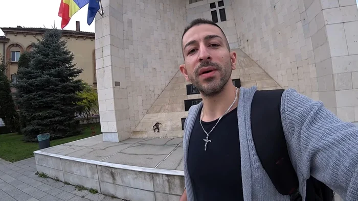 Evan a ajuns și la Monumentul Rezistenței Anticomuniste din Cluj. FOTO Captură video