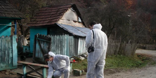 Corpul femeii a fost descoperit de un șofer, la 50 de metri de DN1