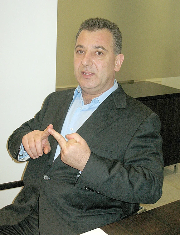 Frank Timiş are o mină de mangan în Burkina Faso