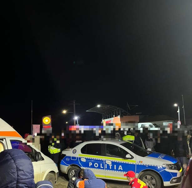 Un polițist a părăsit locul unui accident pe care l-a produs. Apoi a mai provocat unul
