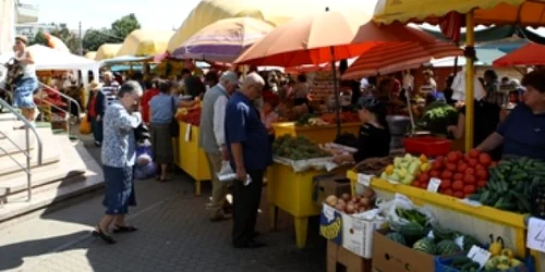 Galaţi: Pensionarii vor la tarabă