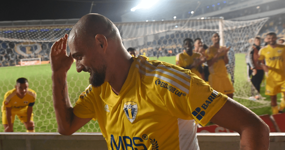 Bad boy Tamaș. Și-a aruncat peste masă un coleg de la Petrolul. Lista măgăriilor făcut de fotbalistul-alcoolic