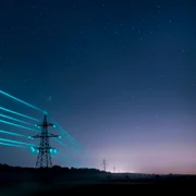 Stalp curent electricitate energie electrica FOTO Shutterstock