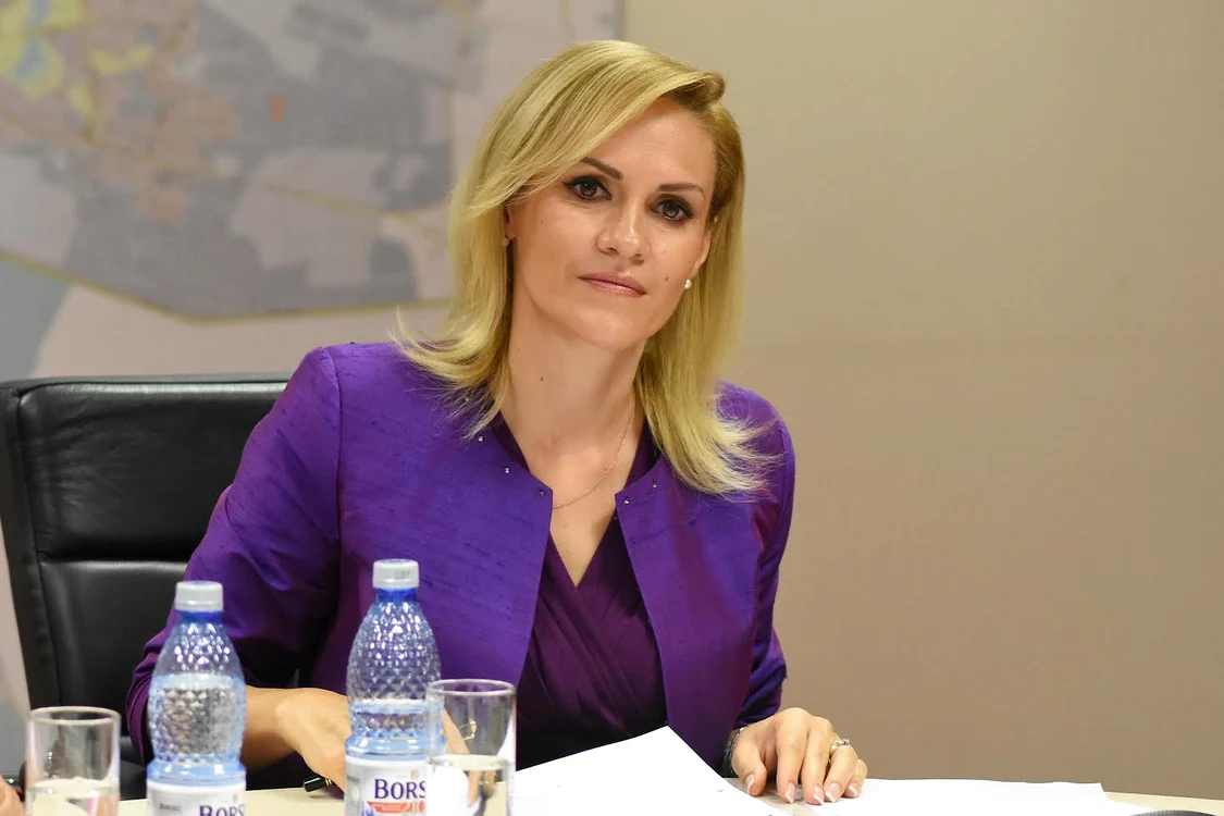 
    Gabriela Firea nu e bine văzută de societatea civilă  