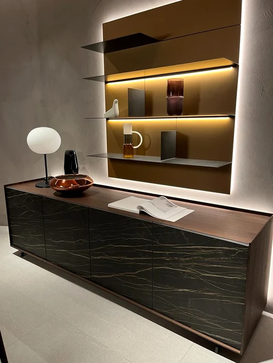 Foto designer de interior Mădălina Plugaru. Târg de mobilă Milano