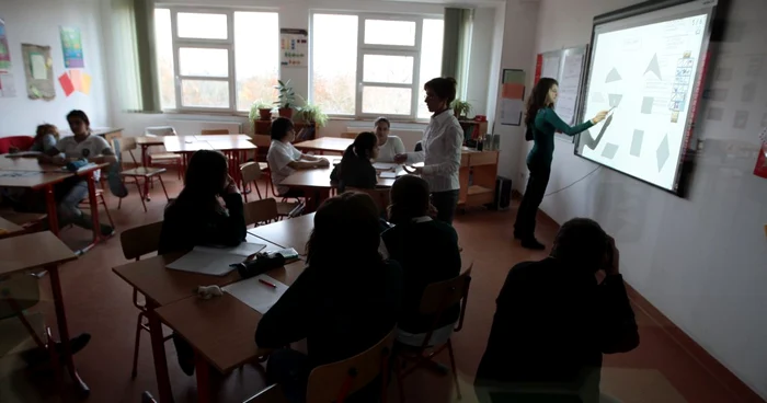 Metodele moderne de predare sunt un criteriu în desemnarea celor cinci profesori clujeni (arhivă)