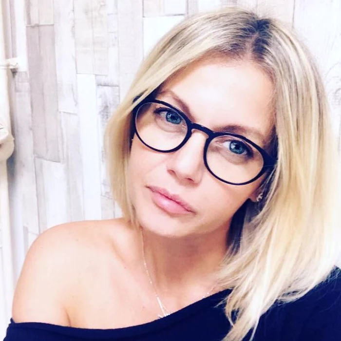 Lorena Balaci a renunţat şi la machiaj