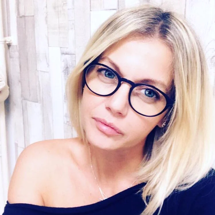 Lorena Balaci a renunţat şi la machiaj 