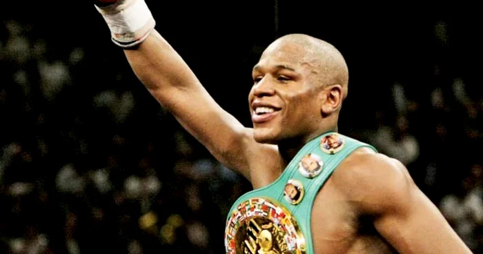 Mayweather a punctat şi în afara ringului