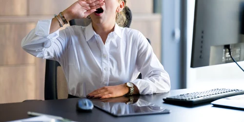 Căscatul excesiv poate semnala probleme grave de sănătate Foto stylist co uk 
