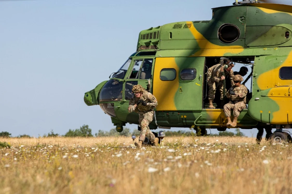 FOTO   2nd Brigade Combat Team, 101st Airborne Division (Air Assault)