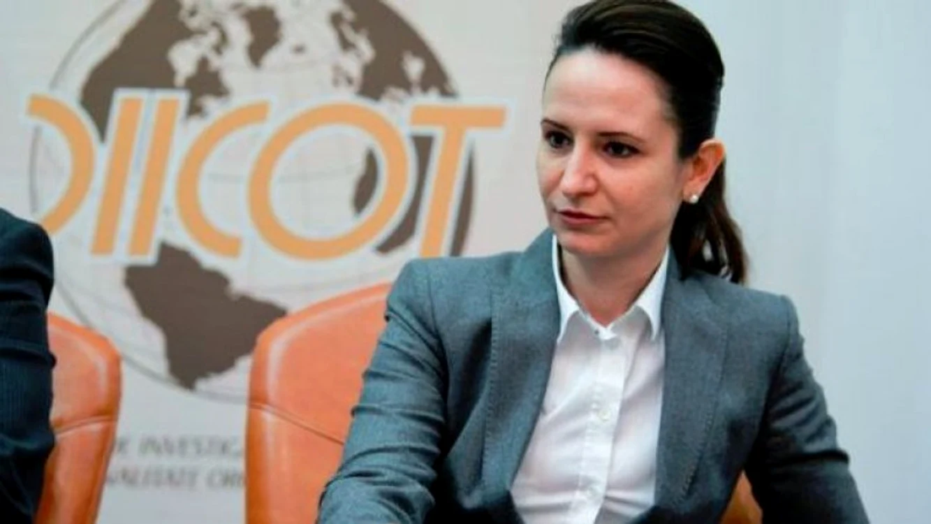
    Giorgiana Hosu  