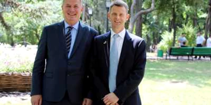 E.S. Pascal Vagogne, Ambasadorului francez, şi E.S. Phil Batson, Ambasadorul britanic, în Republica Moldova