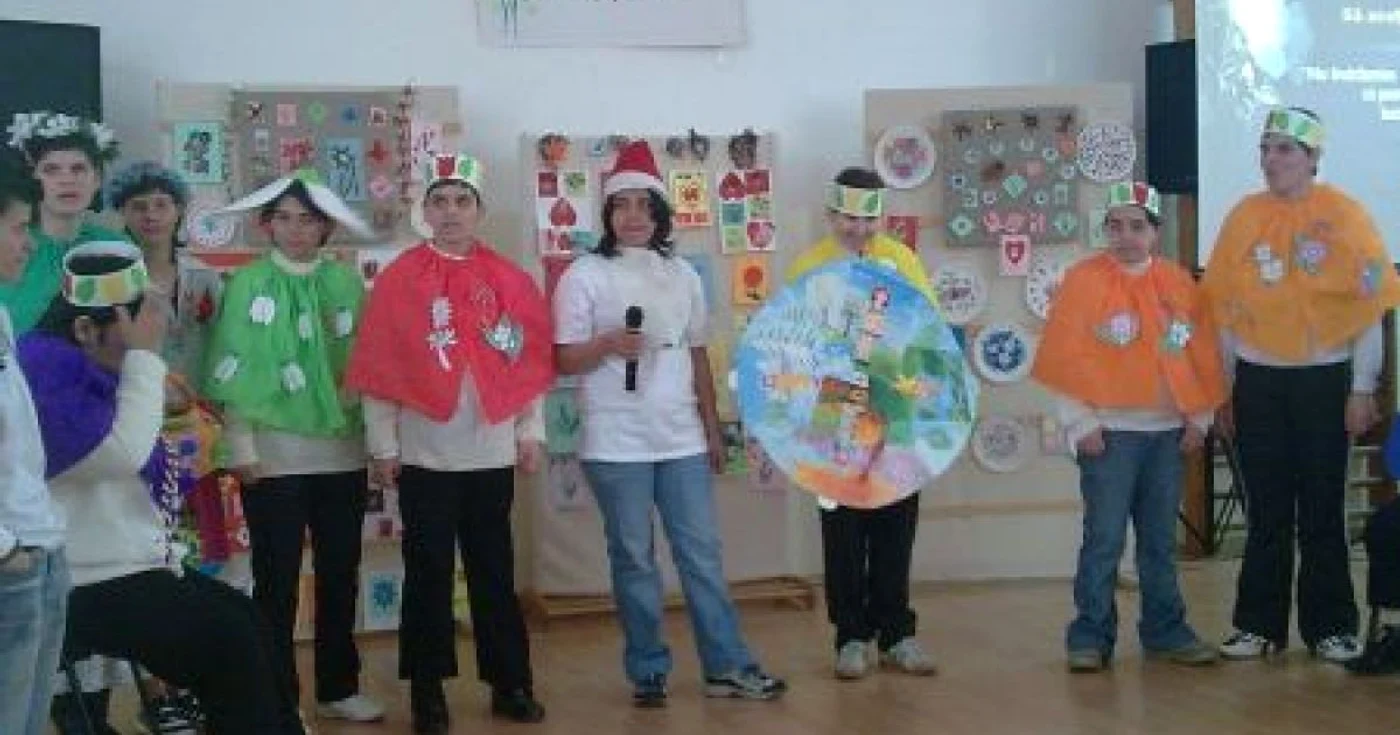 Copiii au sărbătorit mărţişorul împreună cu adulţii din sistemul rezidenţial
