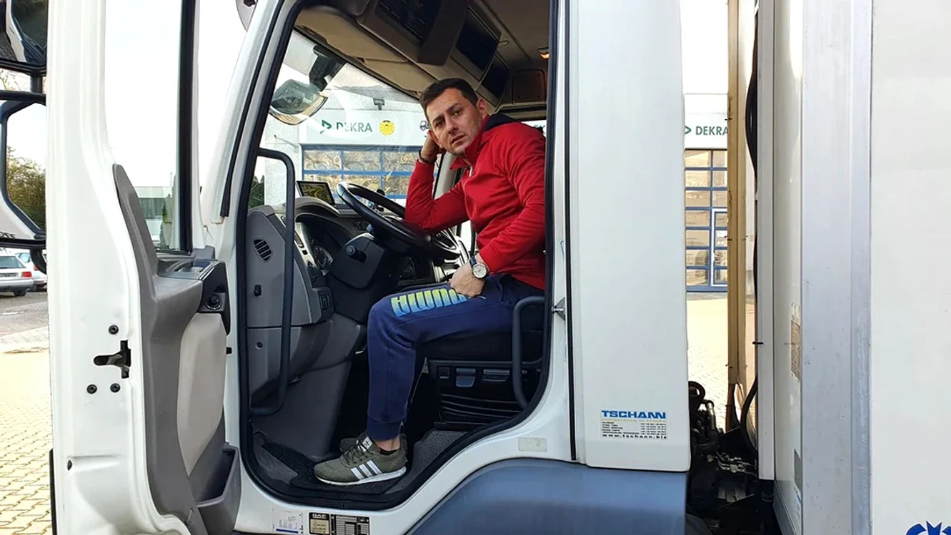 Constantin Troncotă e șofer de camion în Germania, de 8 ani. Înainte, a stat mai mulți ani în Grecia