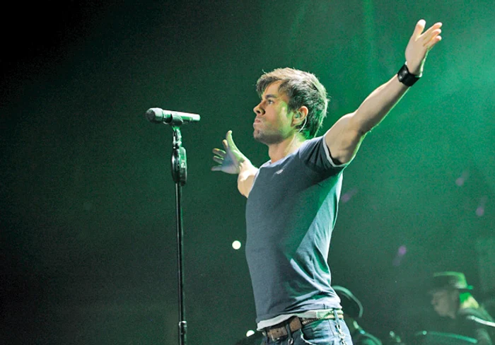 Enrique Iglesias vine în România pe 12 mai pentru un super-show