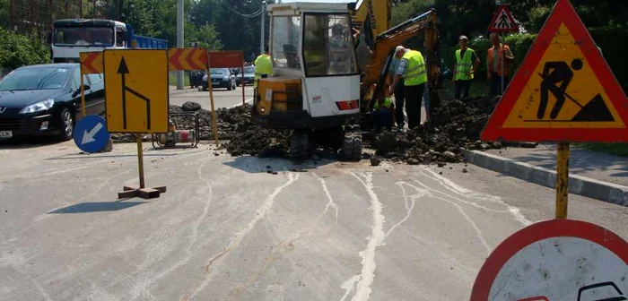 Lucrările deja au început la intersecţia Bd 1 cu strada Comunei din Paris 