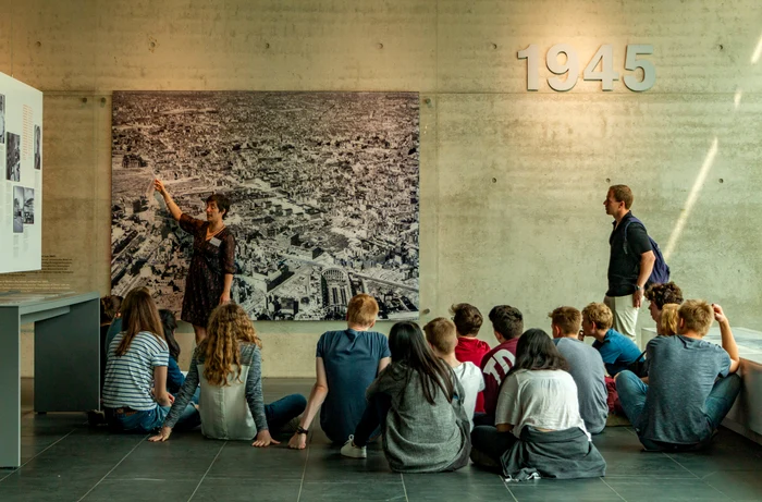 Liceenii studiază Holocaustul, disciplină obligatorie, din anul școlar 2023-2024 FOTO: Shutterstock