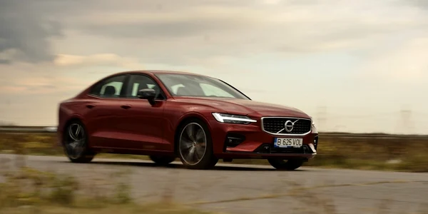 Volvo S60 T5 R-Design