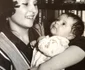 Diana Zeyneb Alhindawi şi mama ei în perioada anilor 80