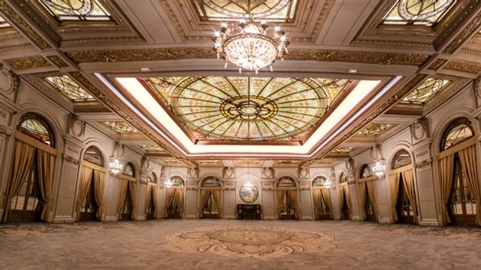 
    Aşa arată acum, după modernizare, Lobby-ul Collonade  