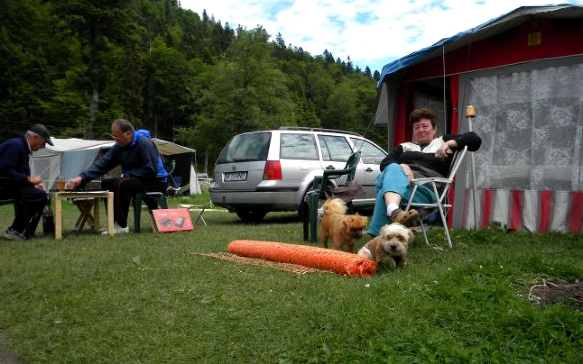 Camparea la Buşteni, Valea Doftanei sau Cheia, interzisă FOTO Arhivă Adevărul