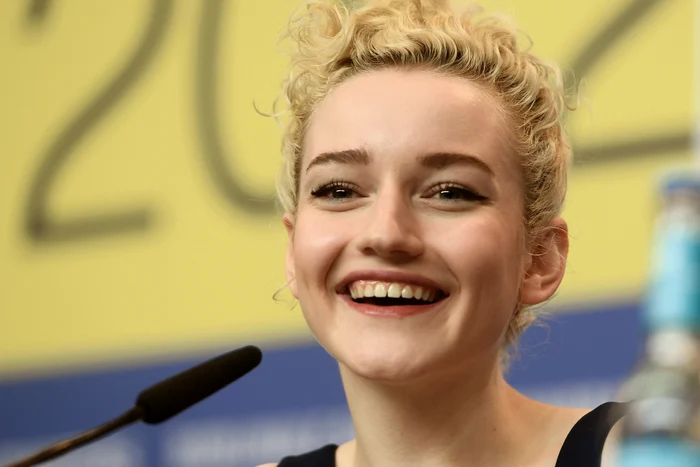 julia garner gettyimages 1208156220 jpg jpeg