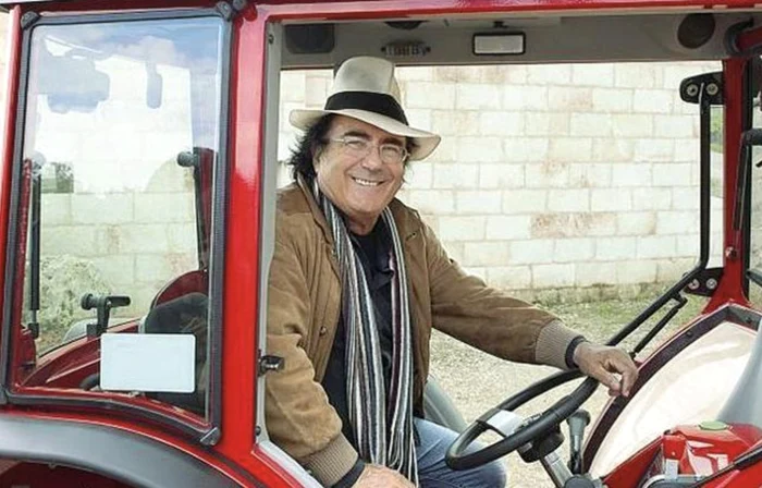 Al Bano, la volanul tractorului său, pregătit să se alăture protestelor FOTO ilmessaggero.it