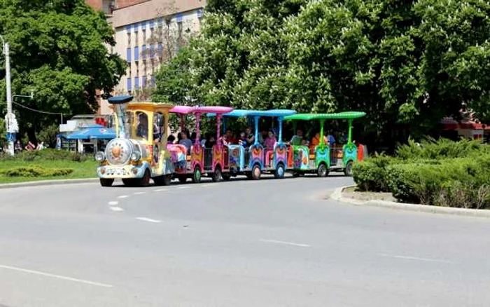 Trenuleţul a defilat pe străzile municipiului doar demonstrativ.