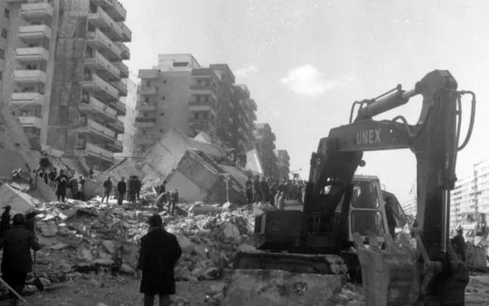 Zeci de clădiri s-au prăbuşit în timpul cutremurului din 1977 Foto: arhivă Adevărul