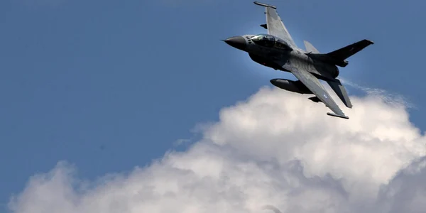Avion F-16 apartinand armatei Greciei FOTO EPA-EFE