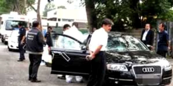 Maşina implicată în accident a fost un Audi A6 negru
