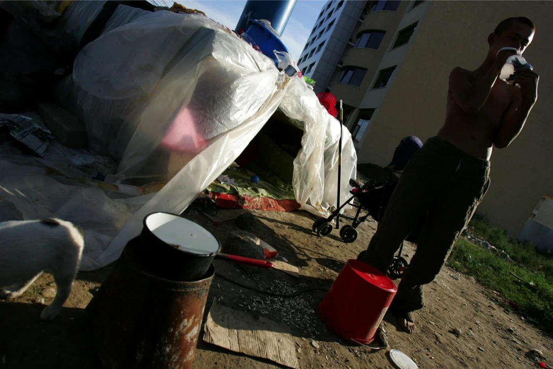 Copiii abuzaţi de cei doi cetăţeni germani au fost racolaţi din faţa Gării de Nord deşi erau internaţi la Complexul Pinocchio