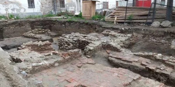 descoperiri palat principi alba