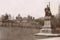 Statuia lui Barbu Catargiu, opera artistului italian Raffaello Romanelli, a fost amplasată inițal la baza Dealului Mitropoliei, în apropierea locului unde a și fost asasinat jpeg