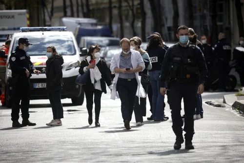 Două persoane au fost împuşcate la spitalul Henri Dunant din Paris. FOTO EPA-EFE