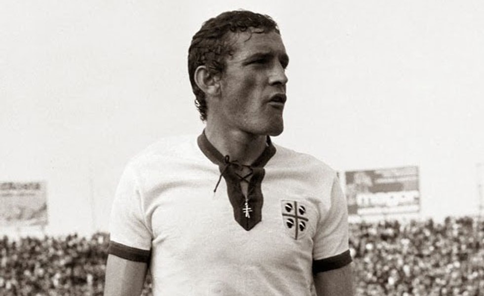 Gigi Riva, cel mai mare marcator din istoria naționalei de fotbal a Italiei, a murit