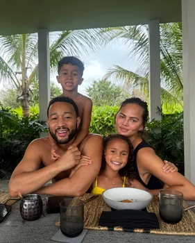 Chrissy Teigen si John Legend, foto Instagram jpg