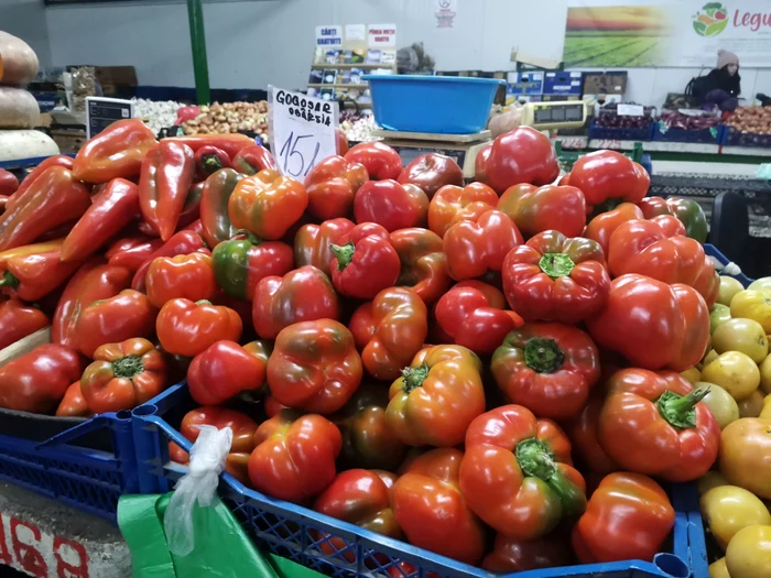Ardeiul încă mai este de găsit în piețe FOTO: A.M.