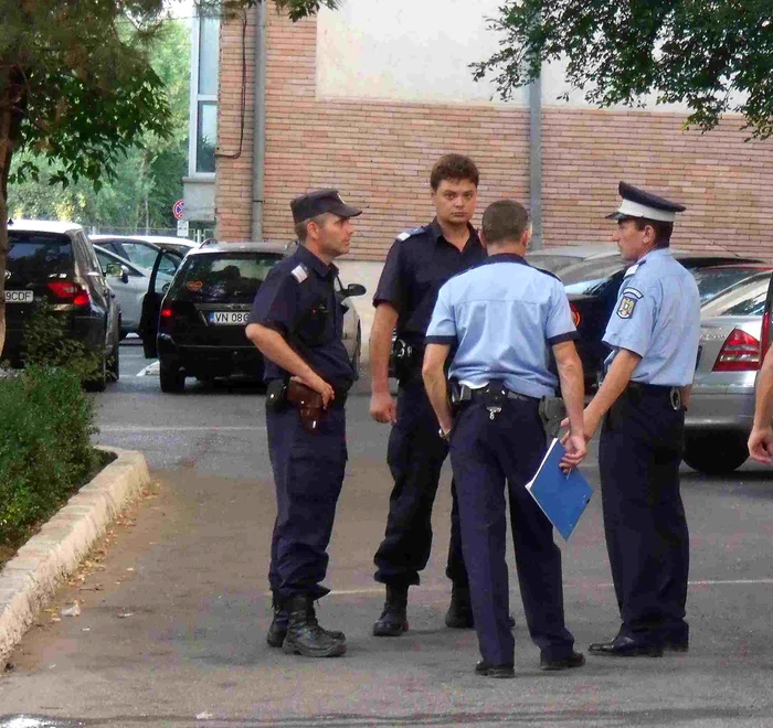 Poliţiştii şi jandarmii vor patrula împreună