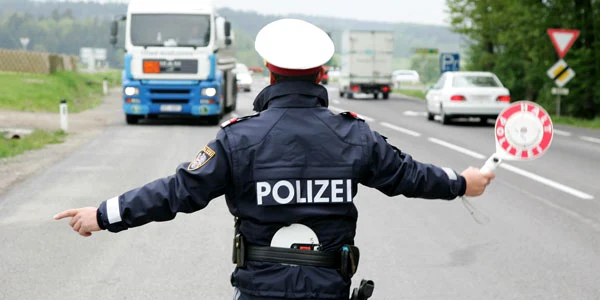 polizia austria jpeg